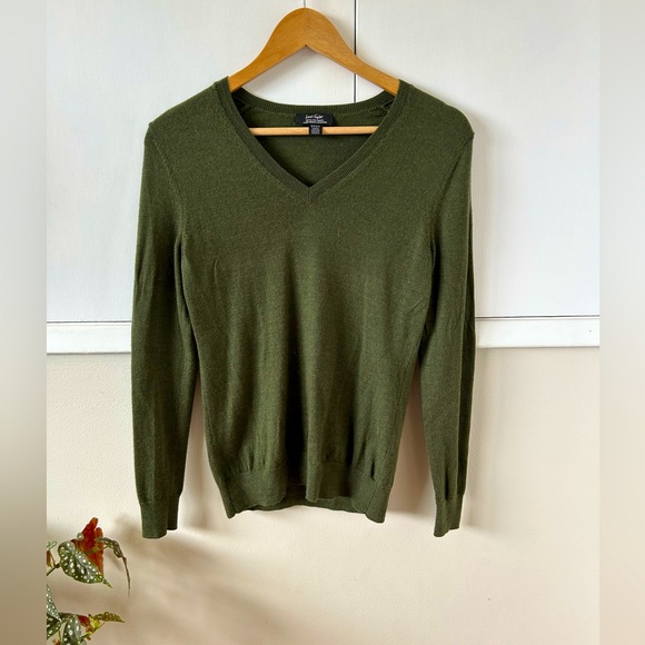 Lord & Taylor Sweaters - Lord and Taylor merino sweater